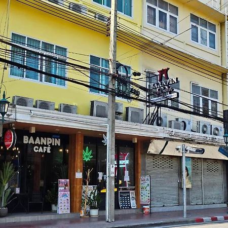 Baanpin Hotel Bangkok Exterior foto